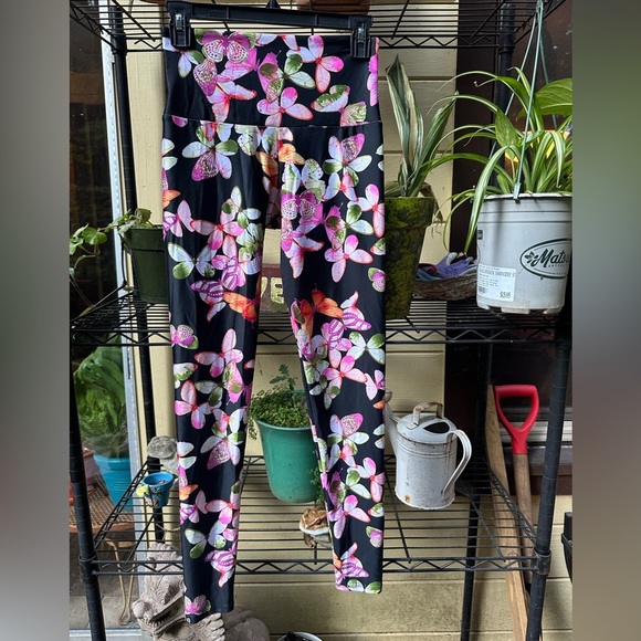 ONZIE ‘flow’ NWOT Yoga High Rise Leggings - Picture 1 of 6